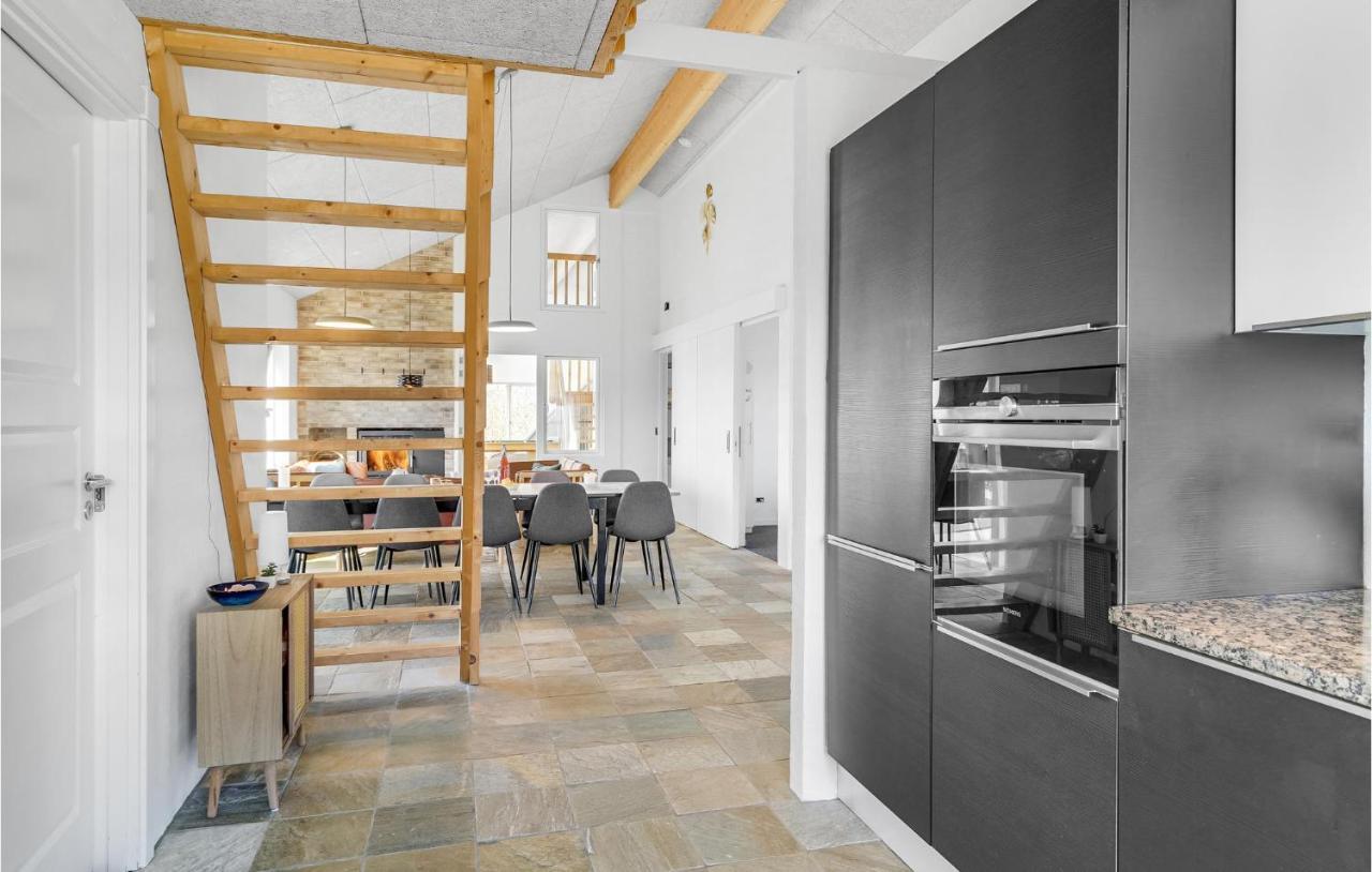 Nice Home In Tarm With Kitchen Ngoại thất bức ảnh